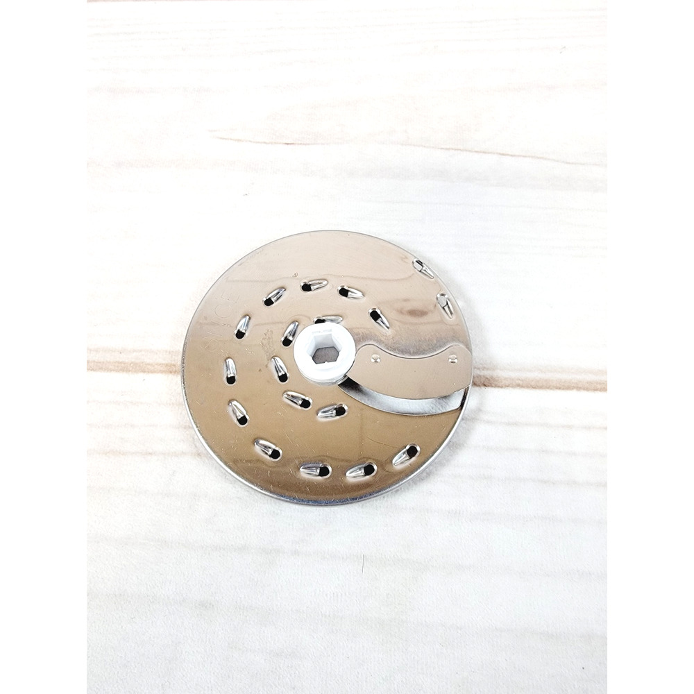 Betty Crocker Shredding Slicing Blade model BC-1441 Salad Express Food Processor